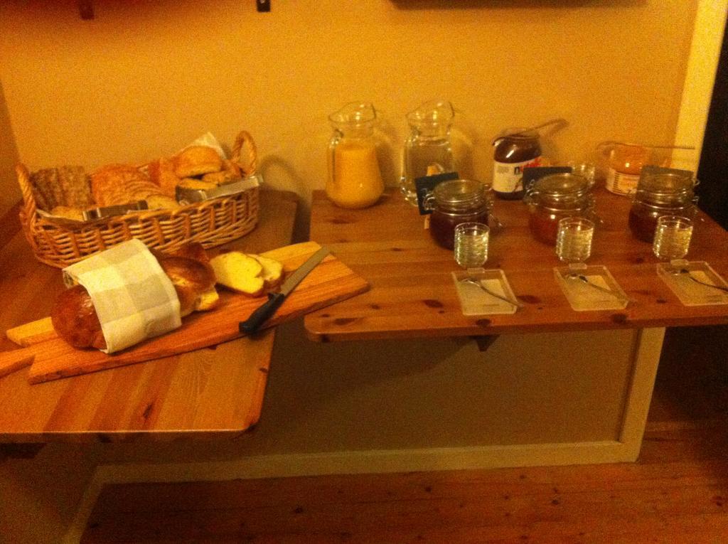 Hotel & Pensionat Bjoerkelund Stenbrohult  エクステリア 写真